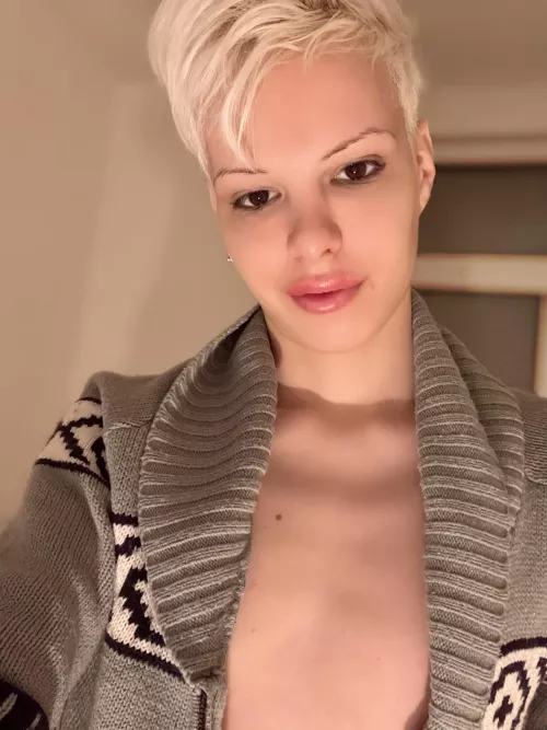 Whats the best femboy outfit? 💕