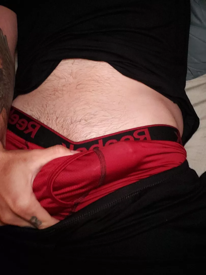 who wants to pull my briefs off?