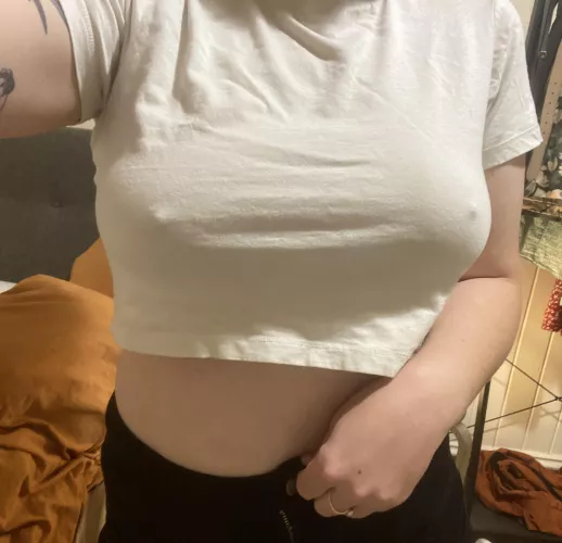 (26F) poking through