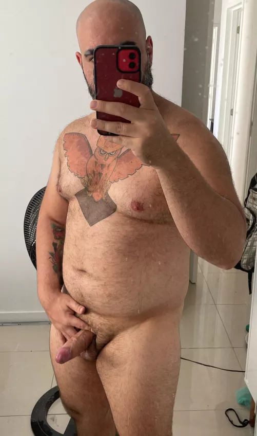 Anyone likes big belly, bald head and thick dick?