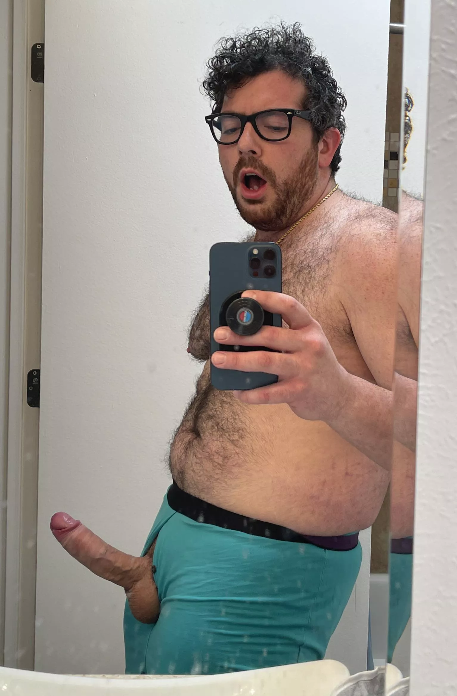 Big fat Italian daddy dick 😈 [30]