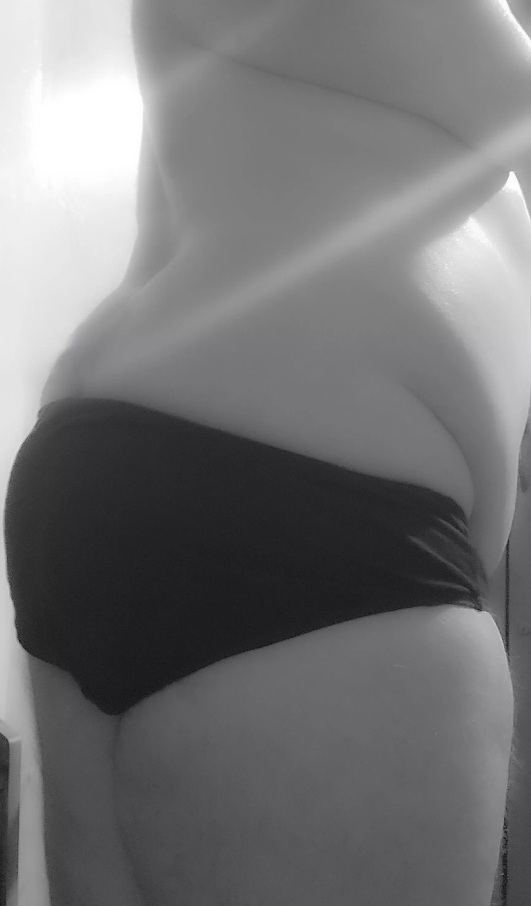 Bottom, hello there!