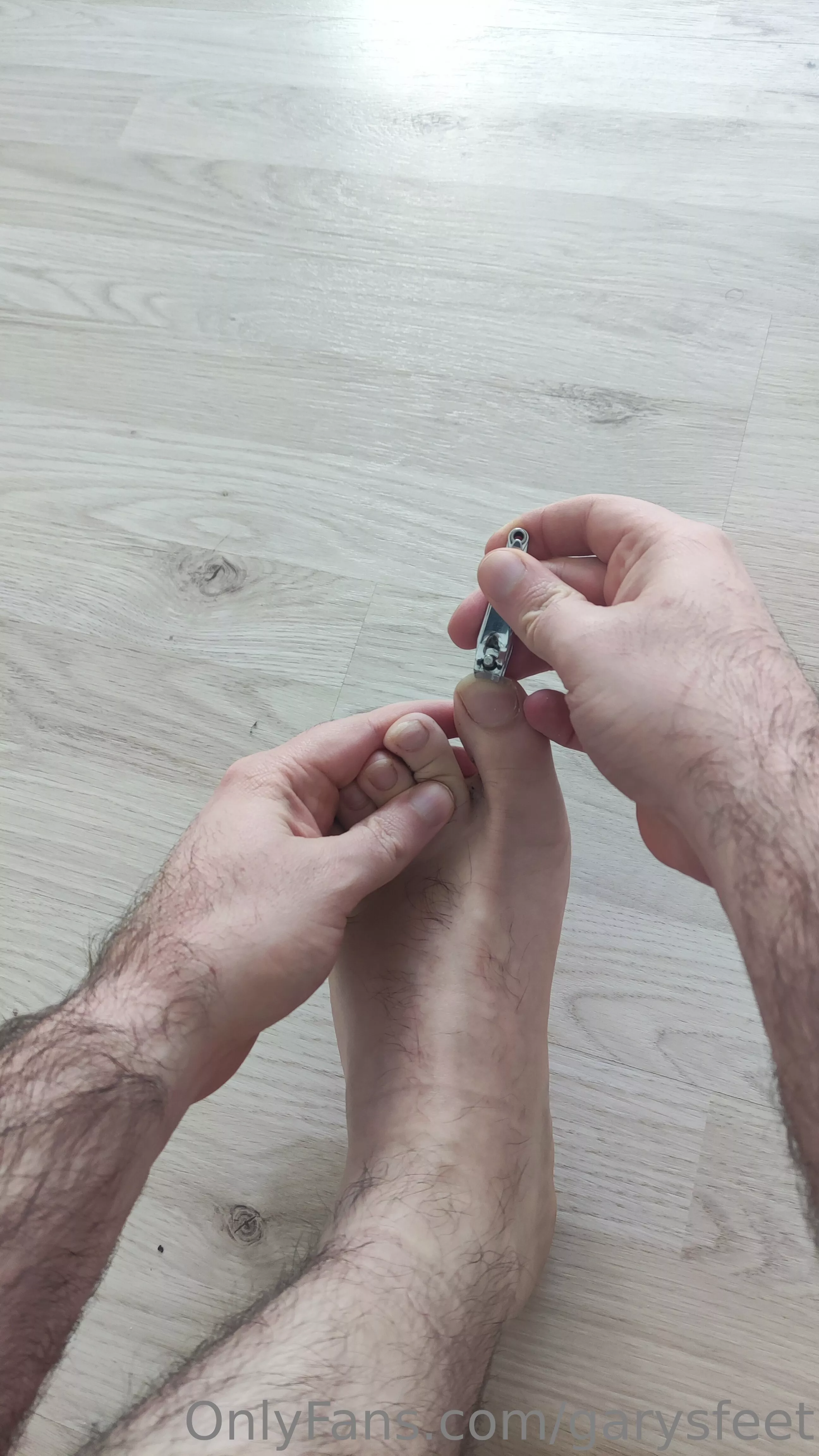 Clipping my nails for you! [OC]