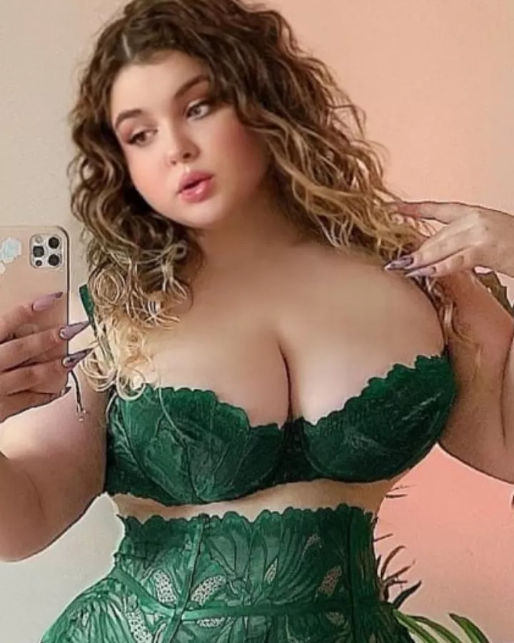 Do you like cute girls like me?