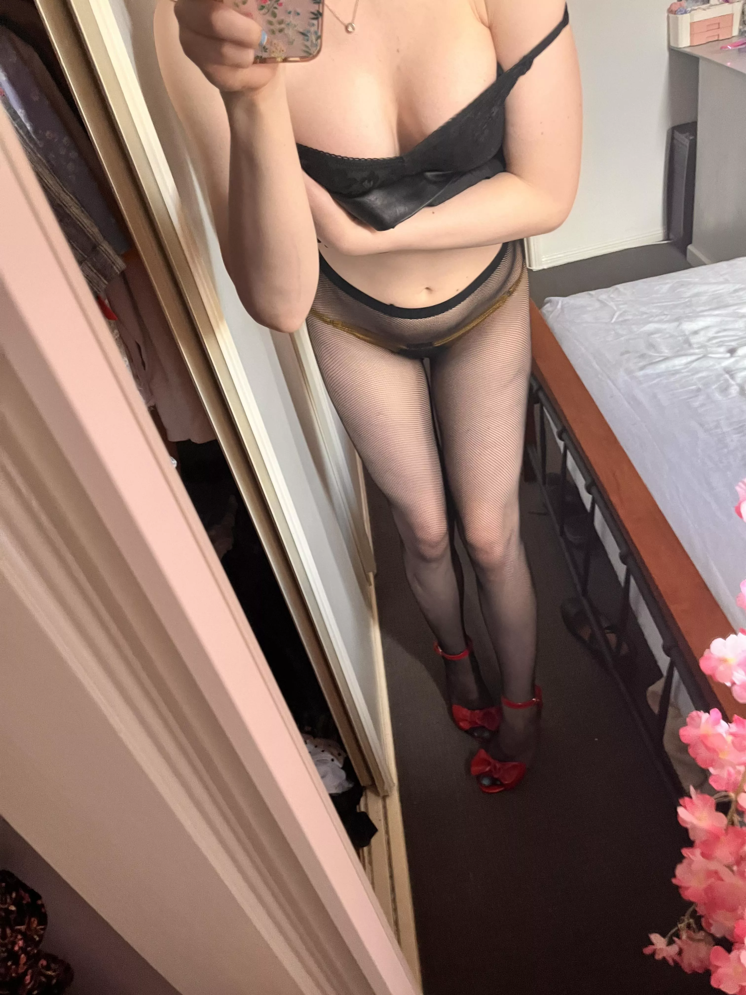 Do you like my shoes?🎀👠