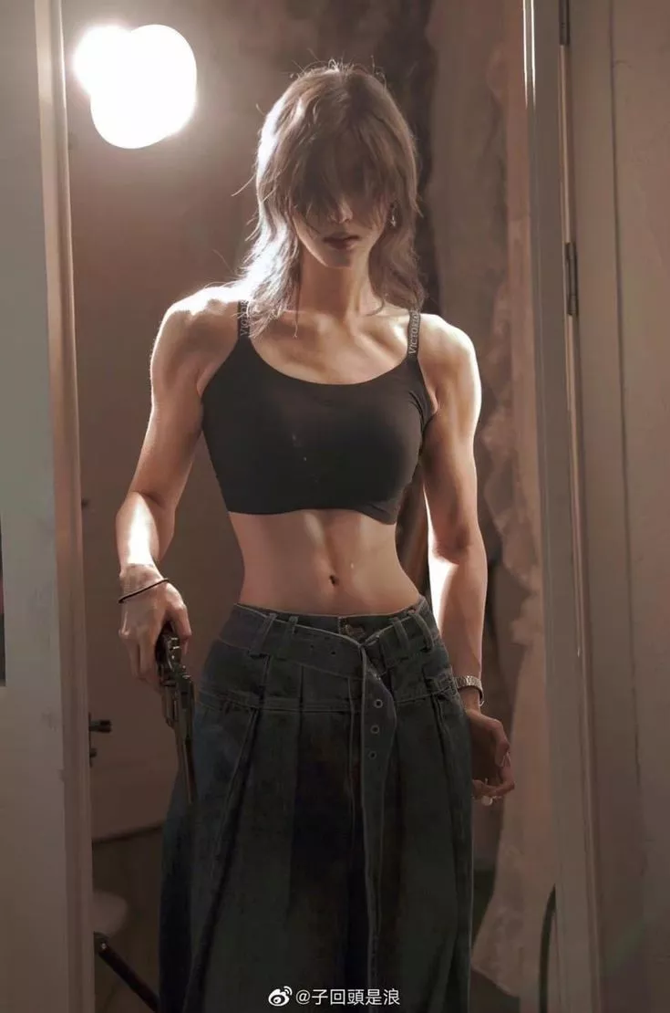does anyone know how to achieve this body as a girl?