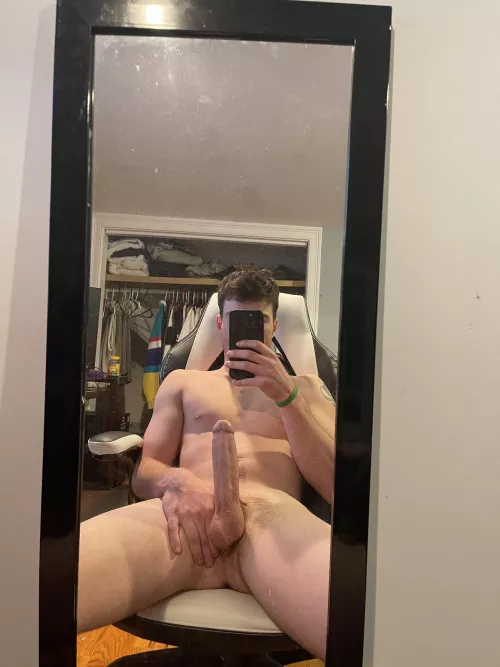Give me an honest opinion here. Any one care to see more in dm?
