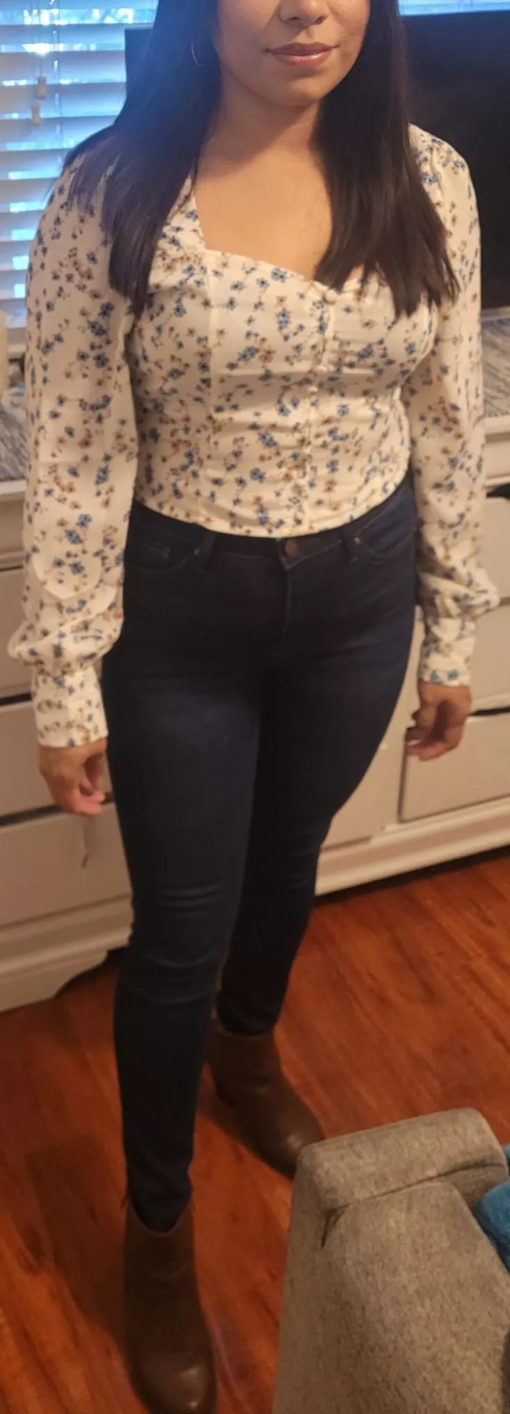 Got caught cheating and wife wants to see guys compliment while I watch. fml. guys don't reply please