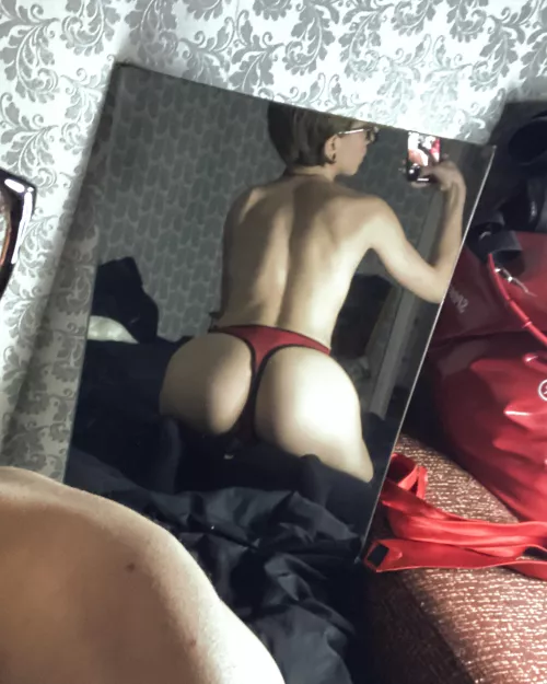 I want to do it in front of the mirror