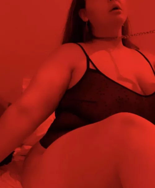 I’ll be a good girl, pinky promise