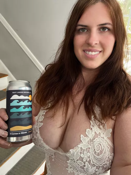 It comes in waves DIPA by Mast Landing.