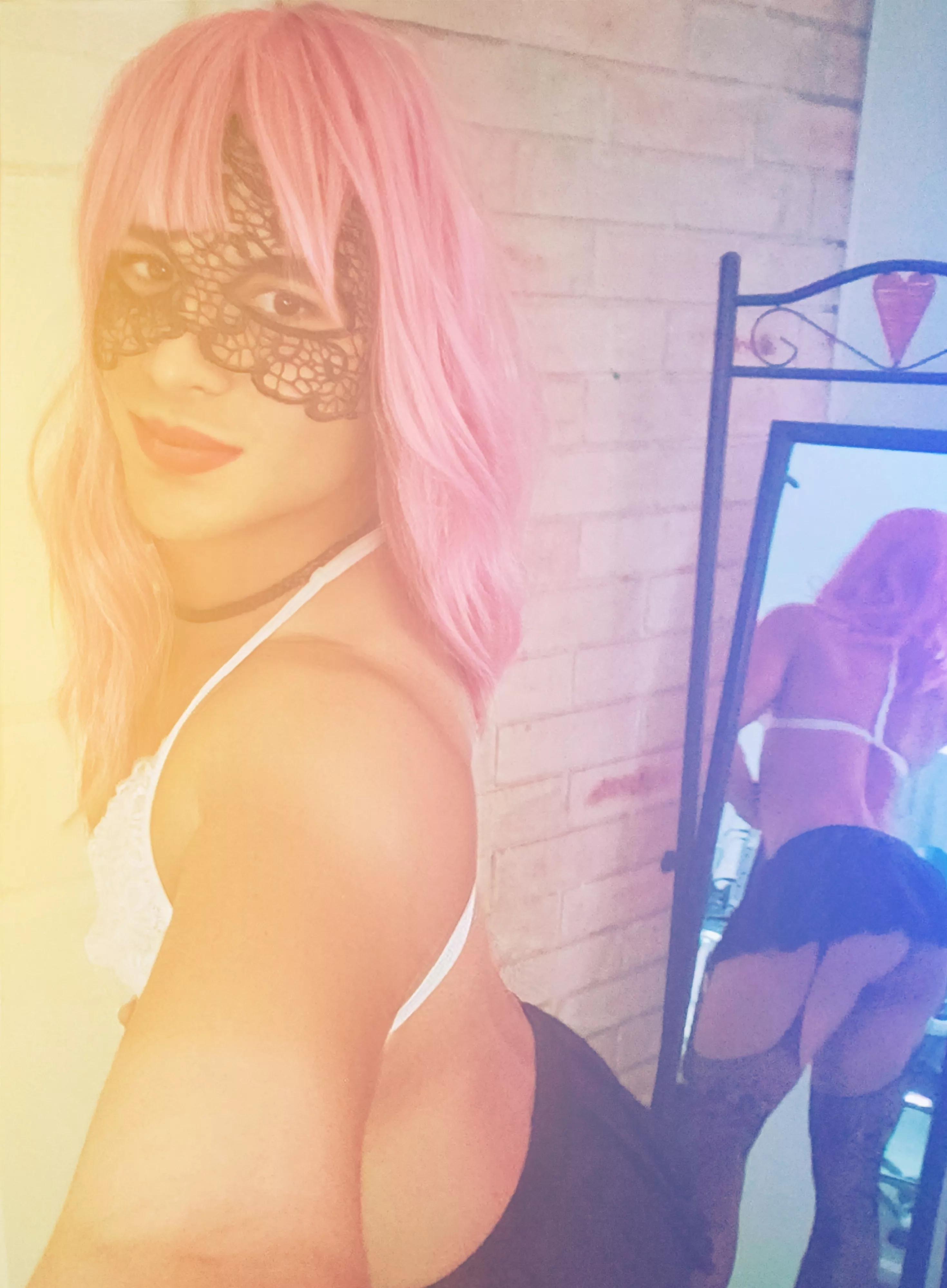 look at that ass 🍑! 😯😵