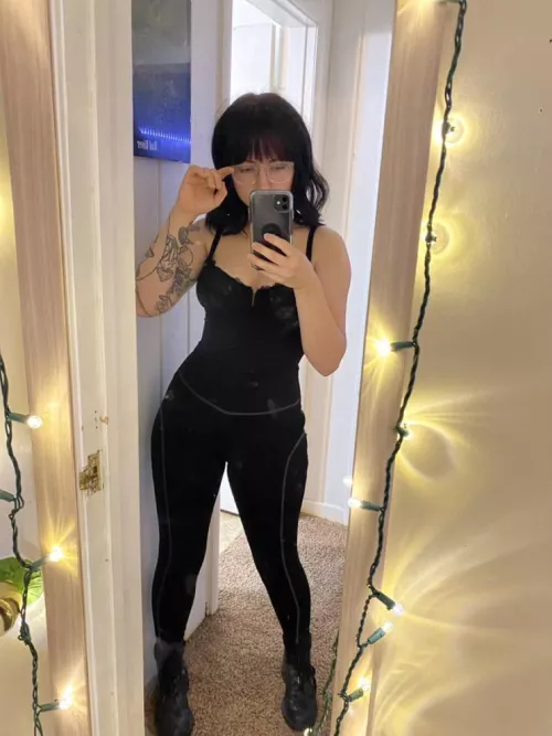 Mommy wants to know if you're ready to get your training 🖤