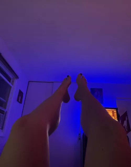 Older pic with black toes I should’ve posted [oc]