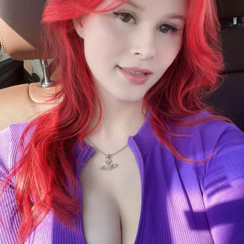 On my way to the gym. Kinda feeling like Daphne