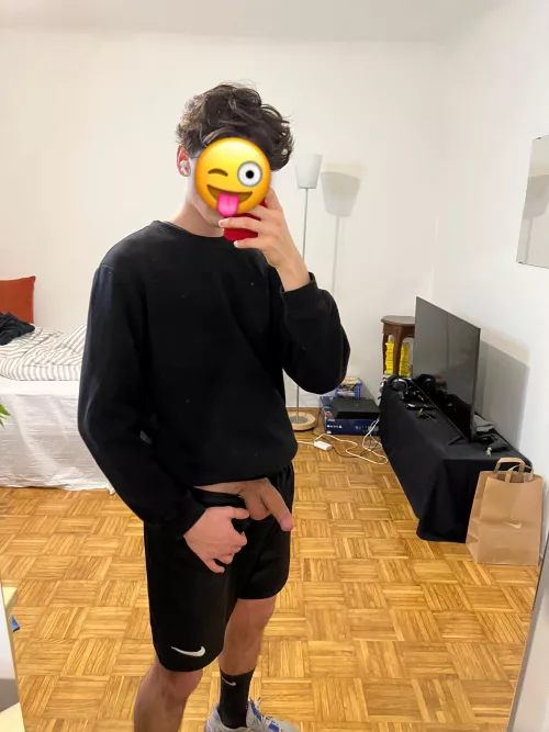 Oops wasn’t wearing any underwear while jogging