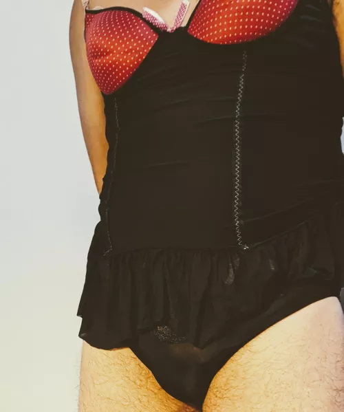 Ready to be a good submissive sissy 😉