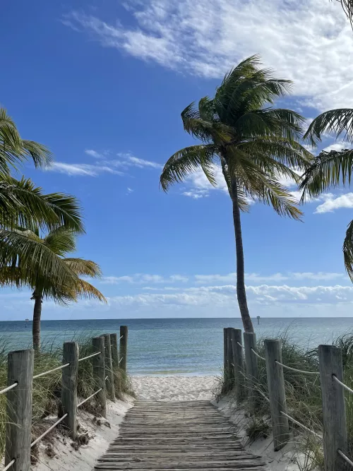 The beach is calling and I must answer!