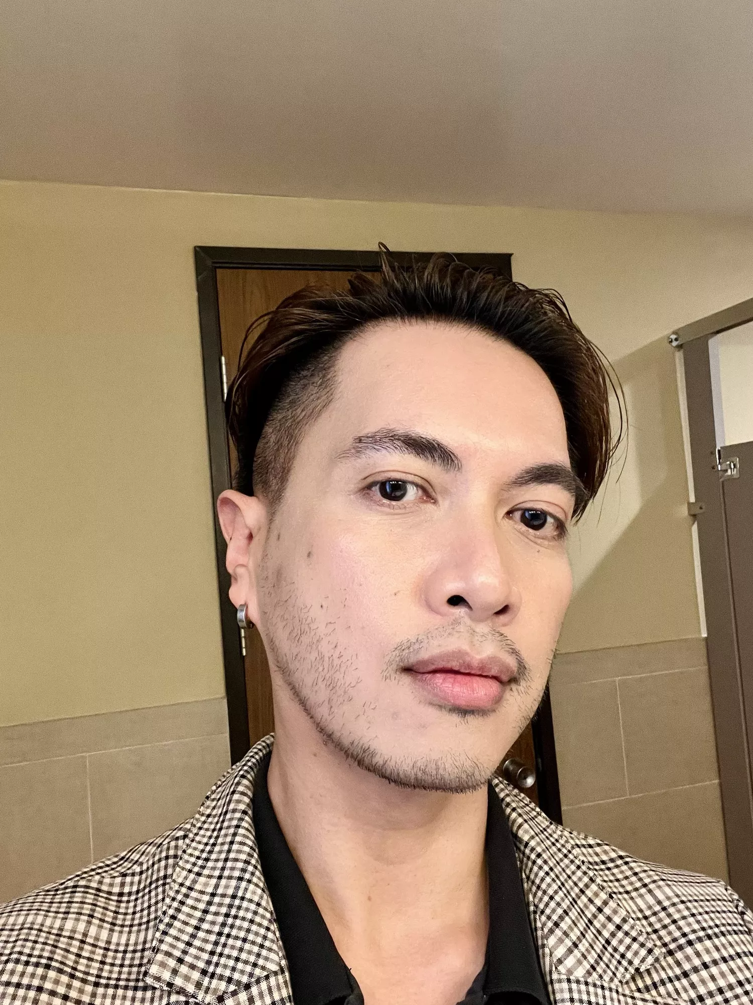 Thought I looked decent here, even though I need a shave 😝