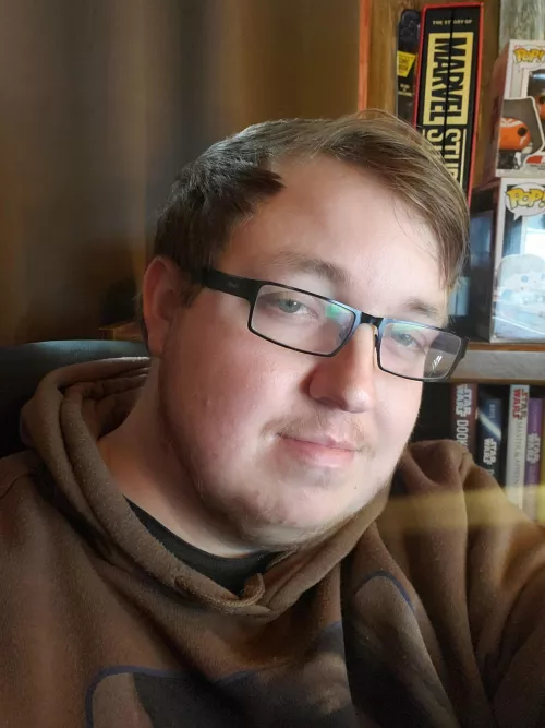 Too busy to game rn due to moving, need a break from packing