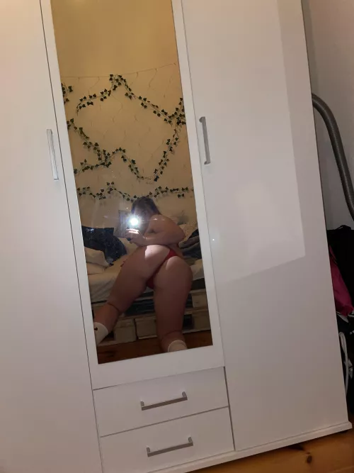 What catches ur attention first?