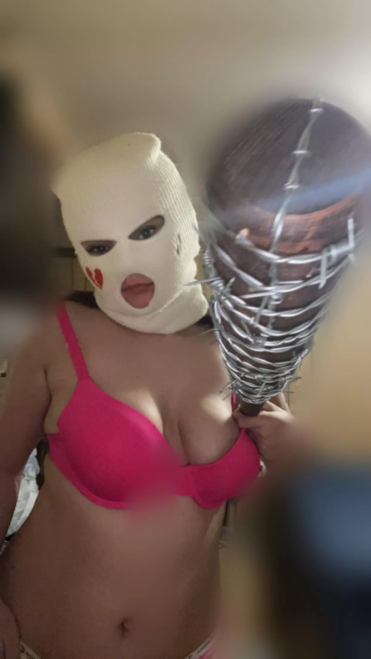 What would you do if I broke in your house? I need to be punished .. 😈❣️