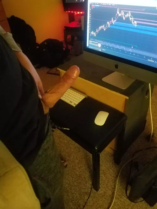 Who wants to suck my big dick? bonus points if you can deep throat all 8.5 inches