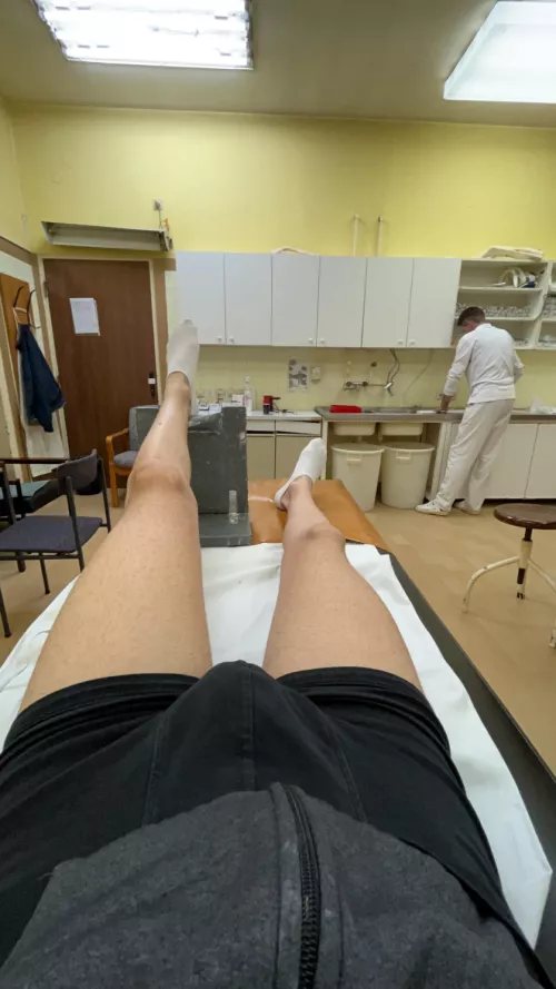 [18] doctor's office