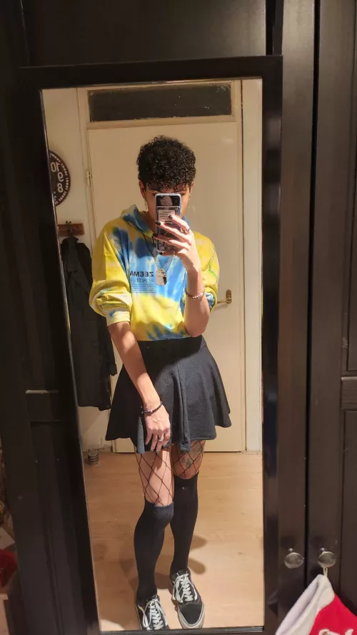 200+ people saw this irl while I worked behind a bar.