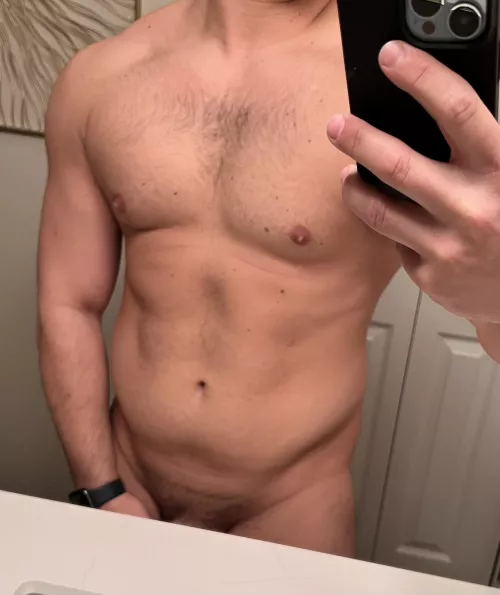 24 soo horny - biblake3