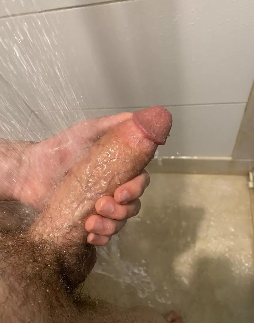 25, looking for hot guys to trade. Hmu anton.kards