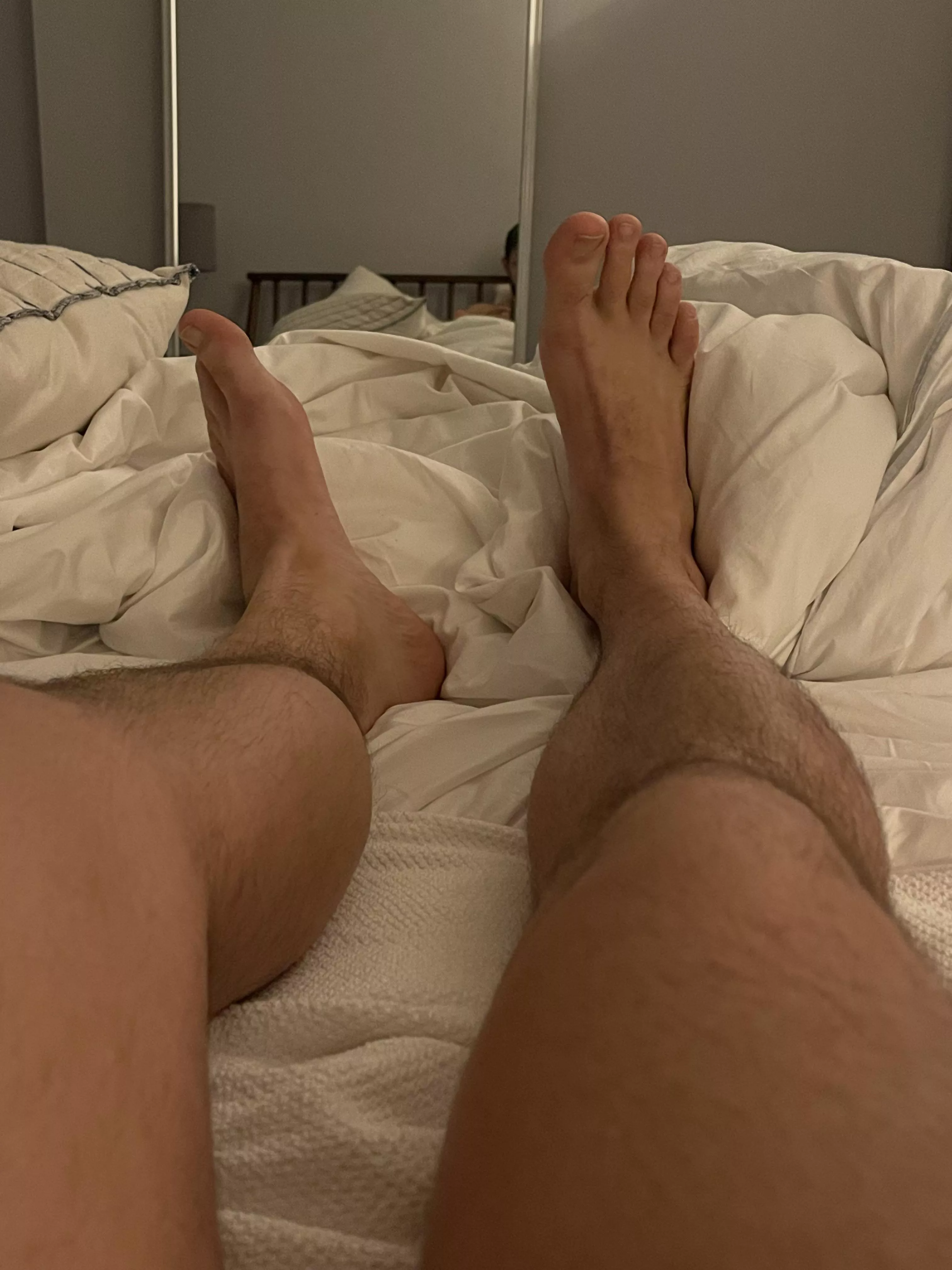 31 Top. USA. Looking for young guys that want to be owned and rub my feet. Send pic and asl. Face a must. Be a good boy or be blocked.