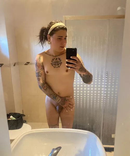 A pic for you before taking a shower 😛