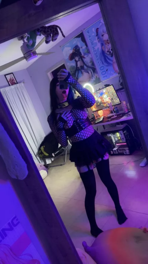 bend me over my desk :3