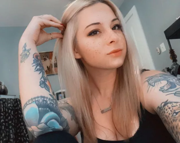 [Challenge] Cum on my face and Dm it to me. Checking them when I take lunch today. <3