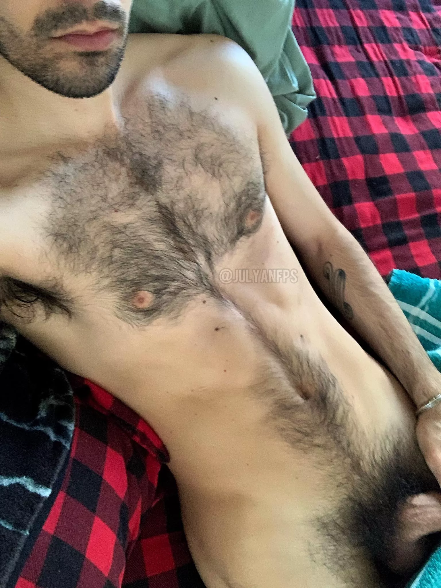 Could you cum to just this pic of me?