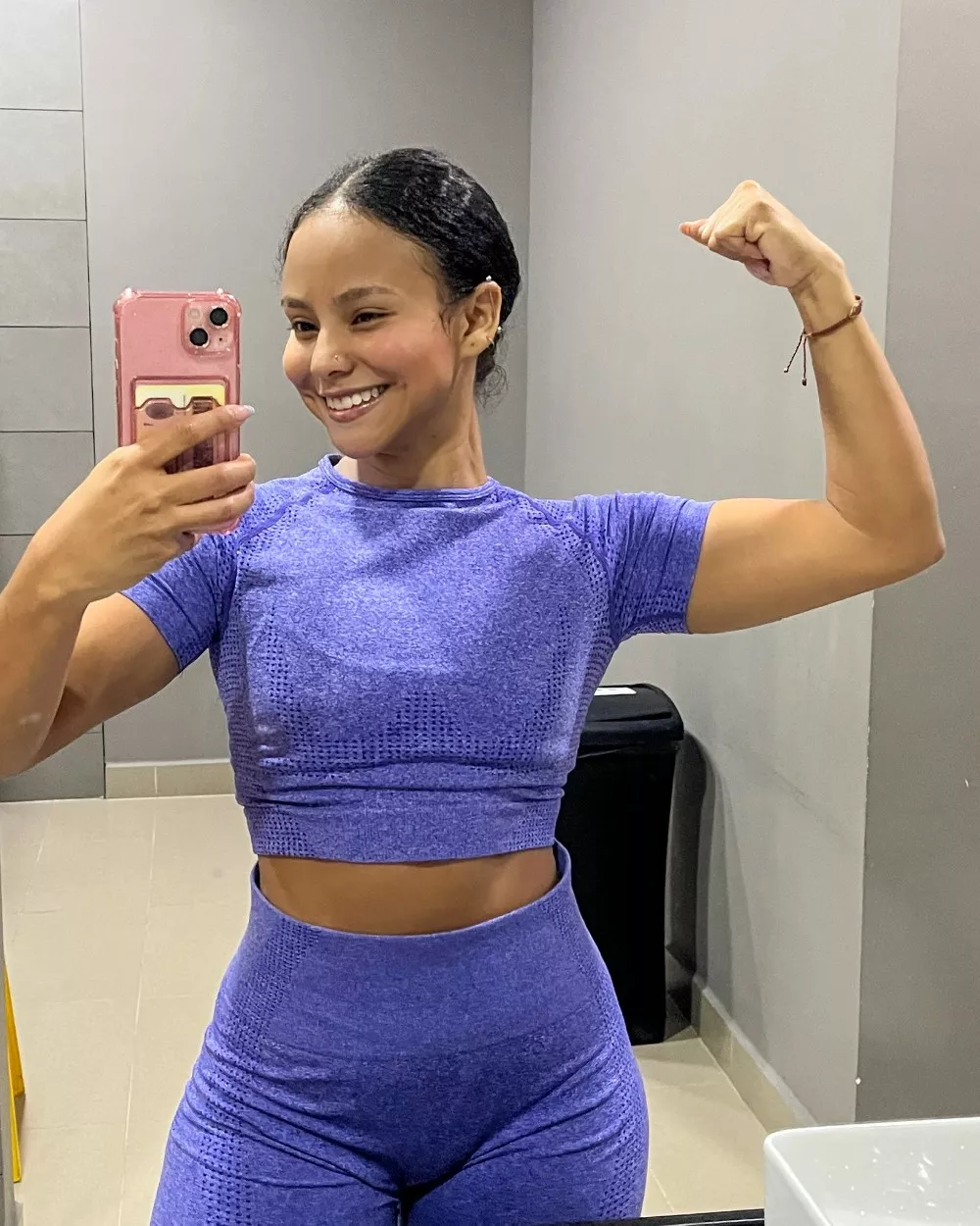 Feeling like a million bucks [f18]