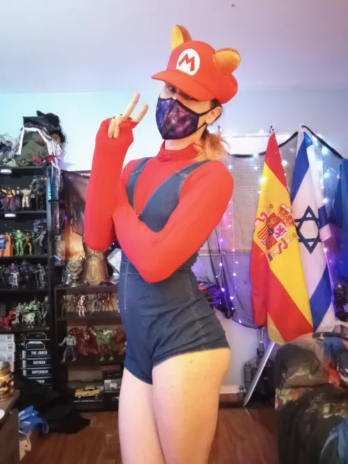 femboy Mario anyone?? couldn't get my tail in photo 👉👈