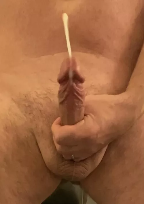 Happens when on Reddit and the wife is away(53)