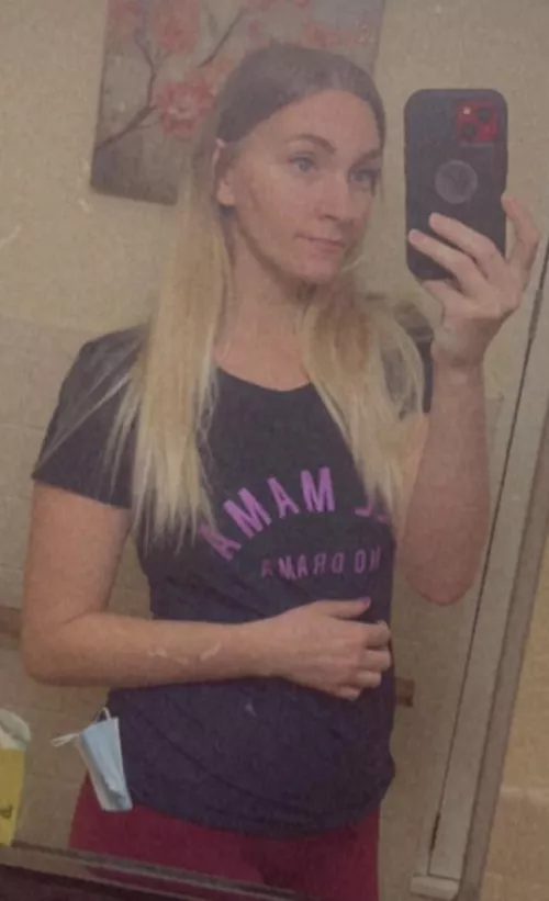 Haven’t posted in a while. Busy work selfie. Hopefully I’m still a turn on