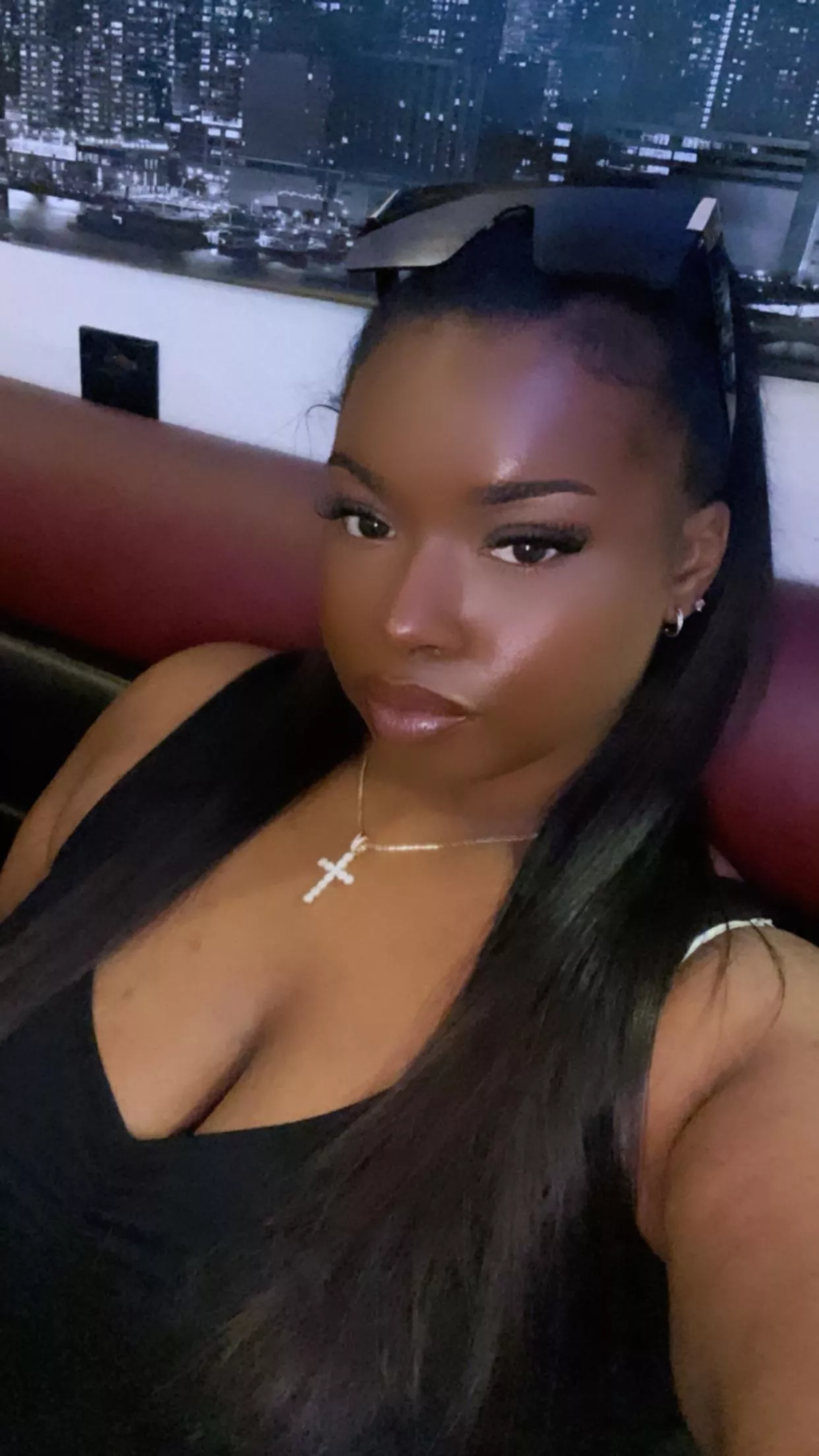 I’m so pretty. I see why you’re obsessed.