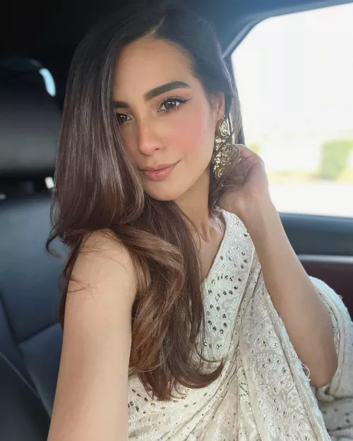 Iqra Aziz