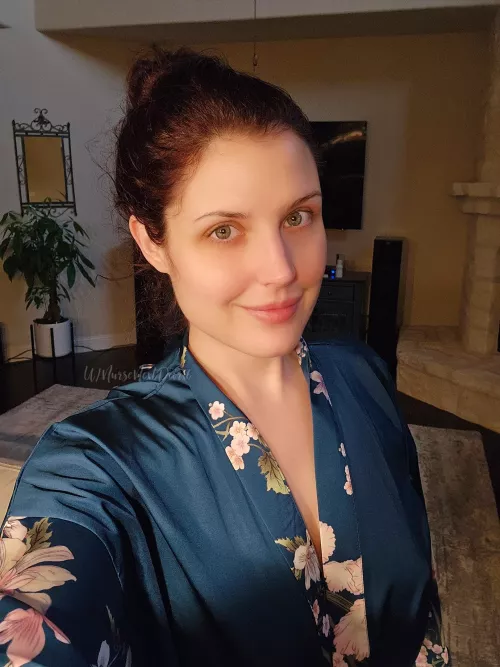 Just a mom in her natural habitat 🙈 Good morning! Time for coffee