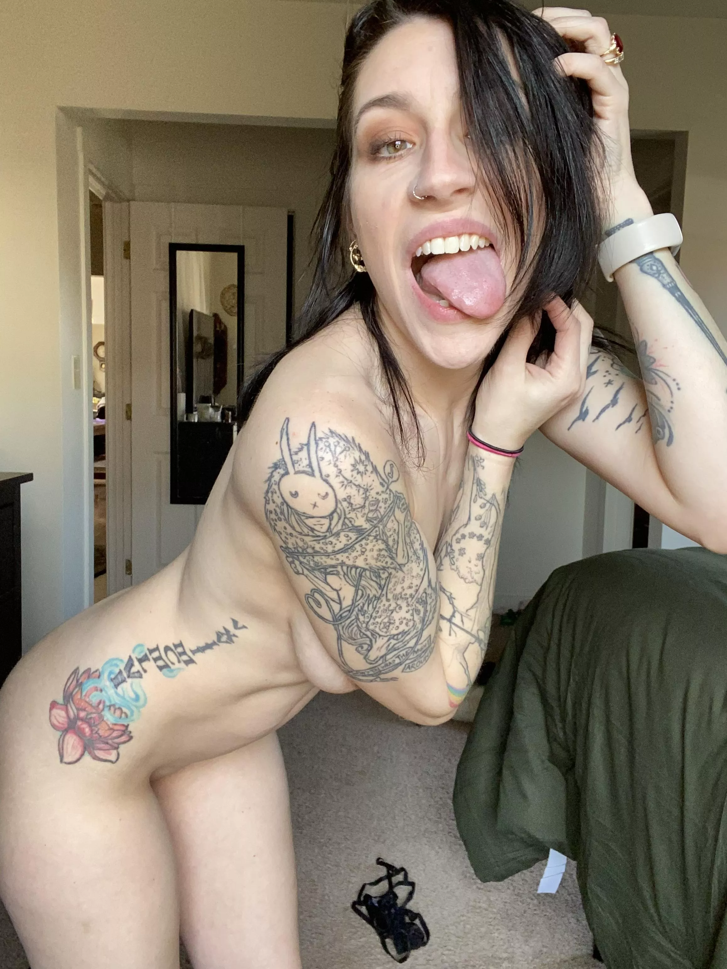 Just a quickie before i jump in the shower.