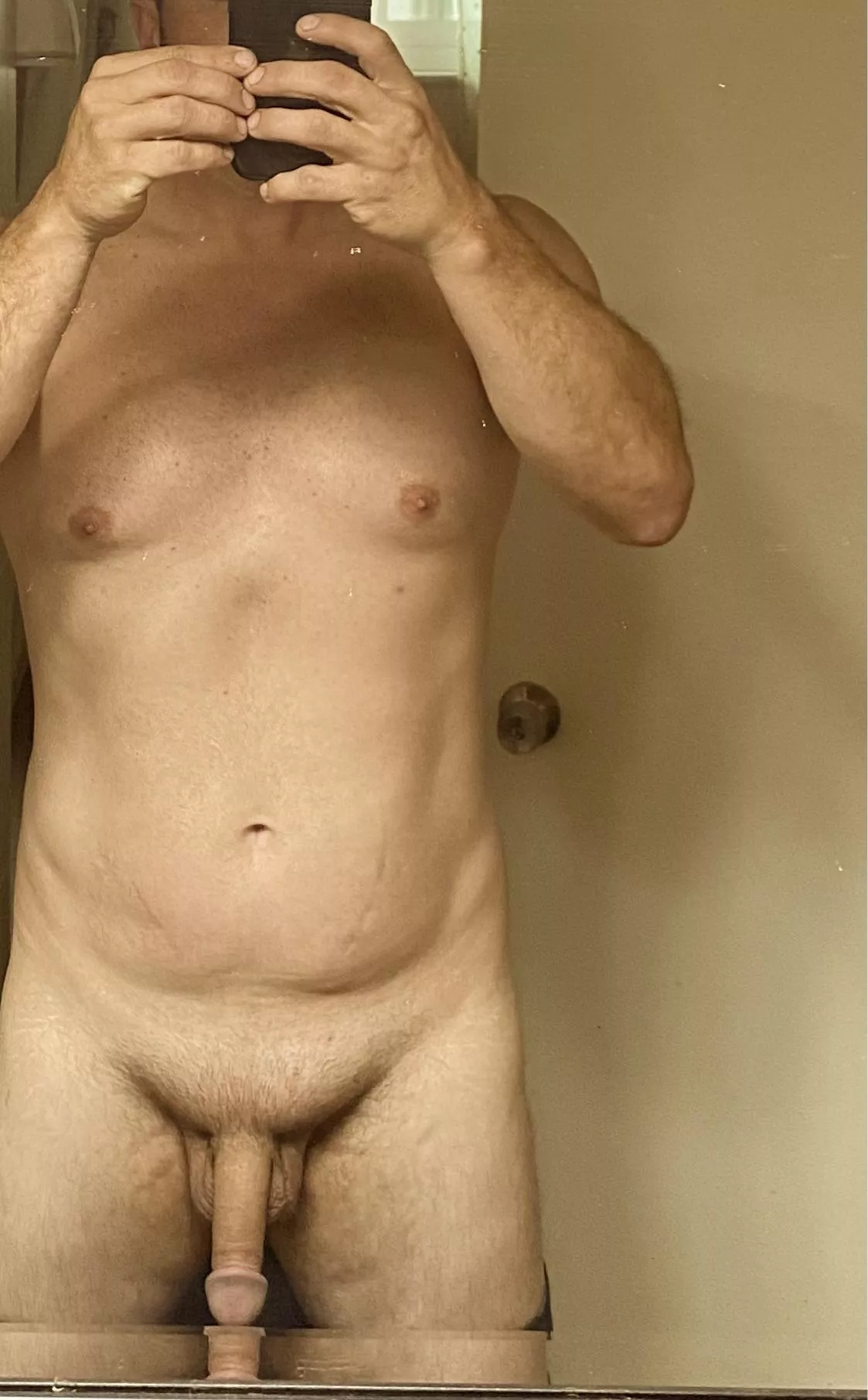 (M)