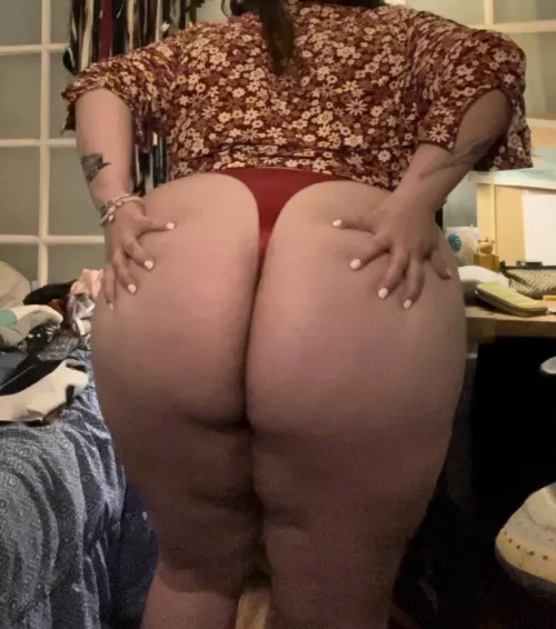 Made some money tonight off this picture (and u get it for free) 😘