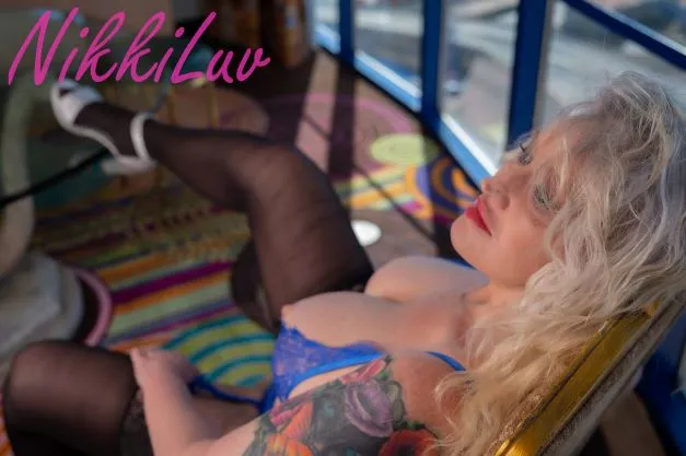 MILF MONDAY... a little naughtier than usual