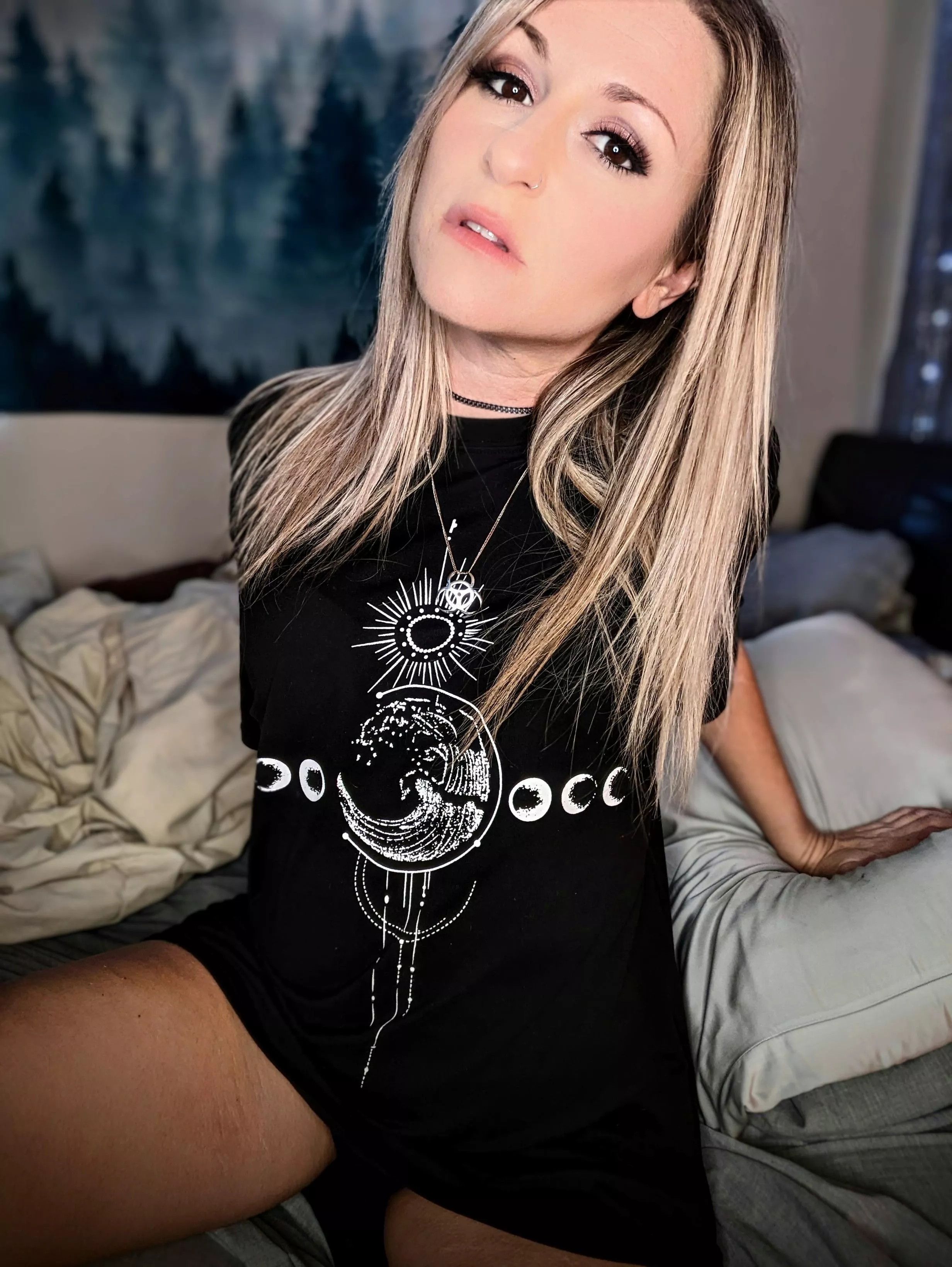 oversized t shirts are my jam[F]