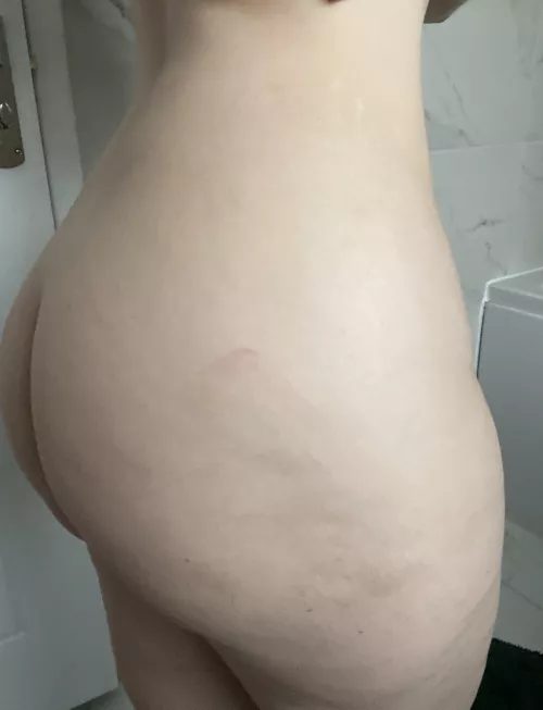 Rate my arse 32 F