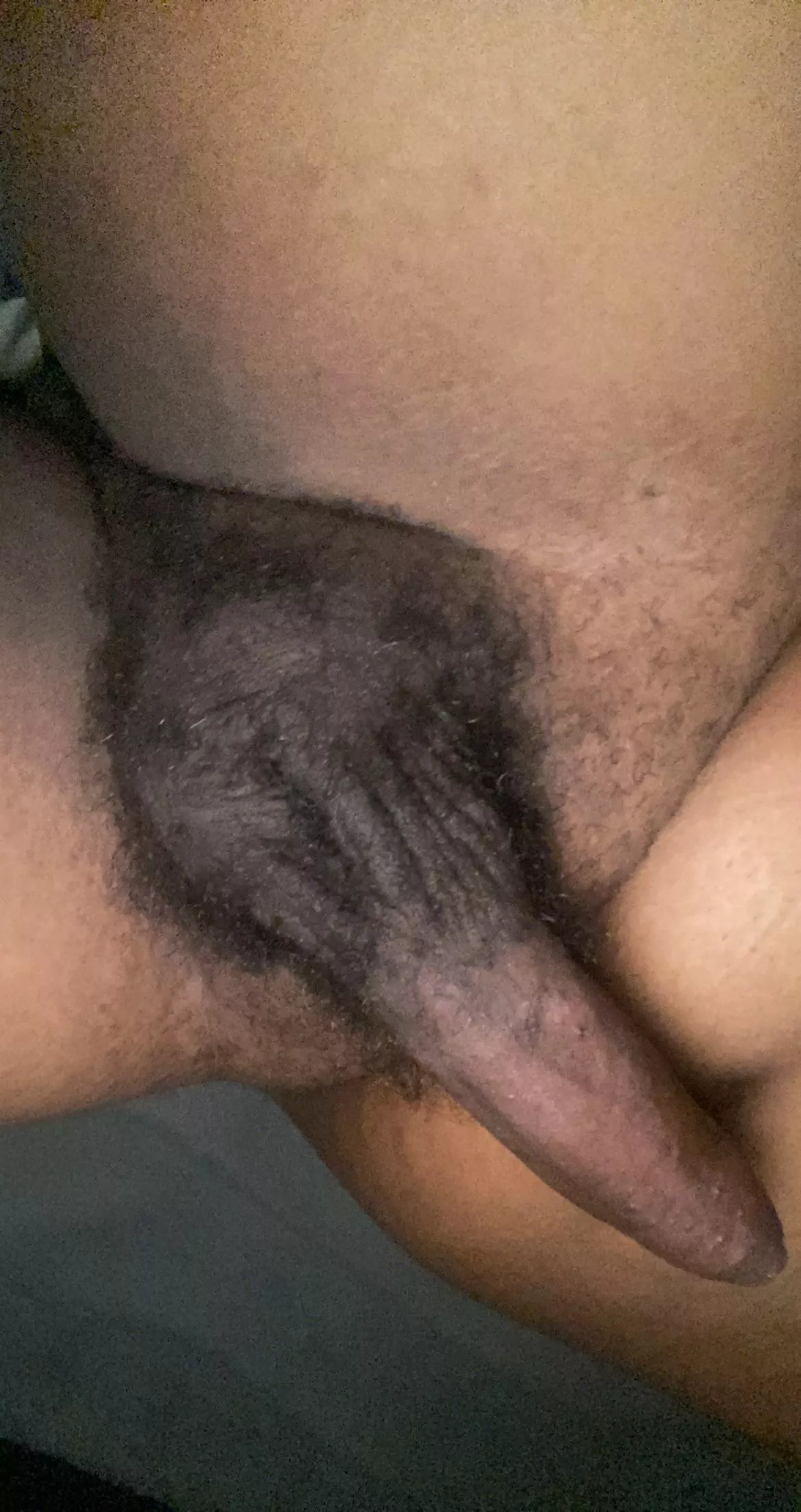 Send me hole pics. Spread those asses for this chubby black bull 😈